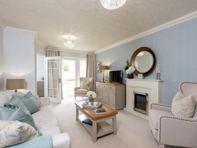 House for sale in Heol-las, Surrey