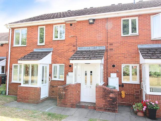Flat for sale in Crookhill, Worcestershire