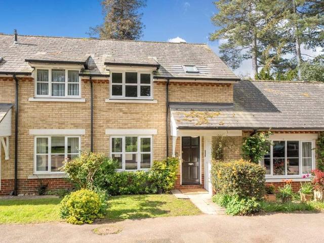 House for sale in Batchworth, Hertfordshire