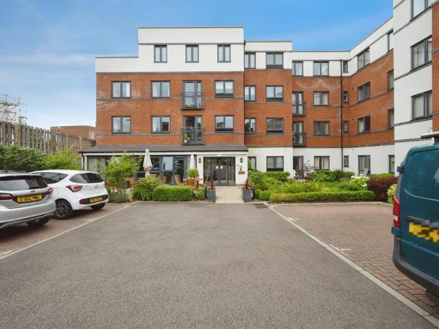 House for sale in Walton, Aylesbury