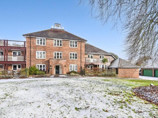 House for sale in Harestock, Hampshire