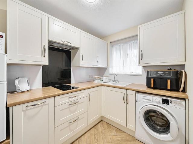 House for sale in West Wickham, Greater London
