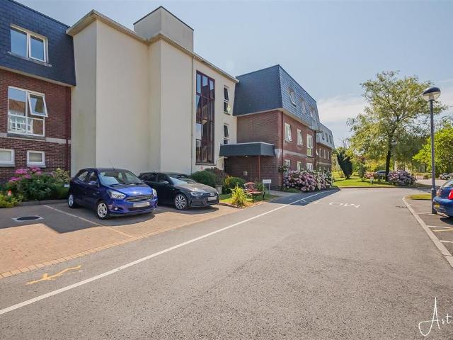 House for sale in Wales