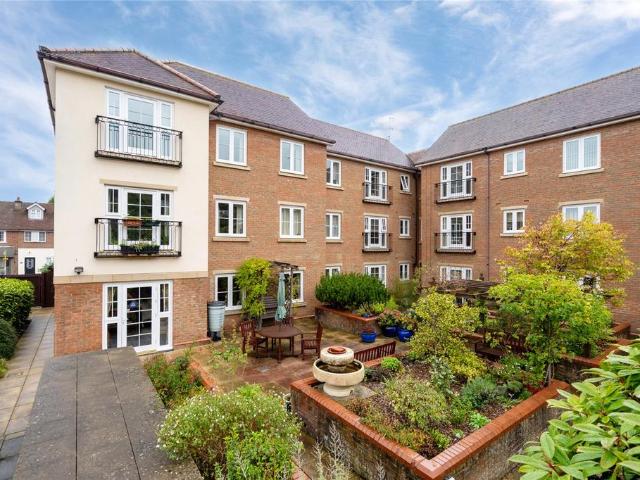 House for sale in Pouchen End, Hertfordshire