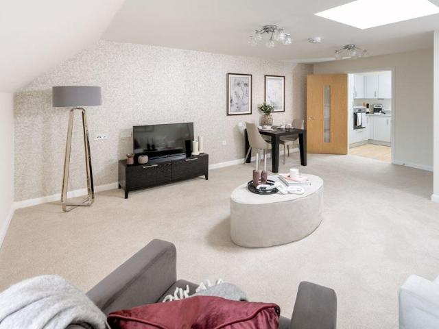 House for sale in Charlesworth, East Midlands
