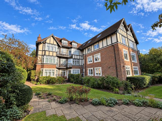 House for sale in London Borough of Bromley, Greater London