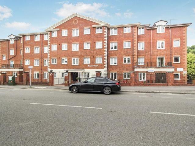 House for sale in Hillview, Surrey