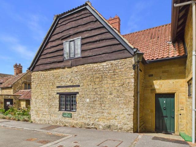 House for sale in Moor, South Petherton