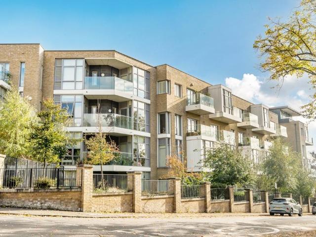 House for sale in London Borough of Lewisham, Blackheath
