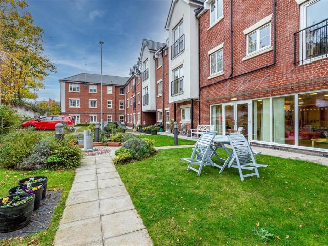 House for sale in Barbourne, Worcestershire