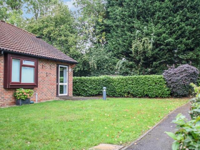 House for sale in Pachesham Park, Surrey