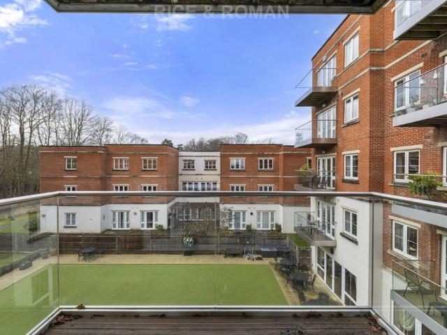 House for sale in Sunninghill and Ascot, Sunningdale
