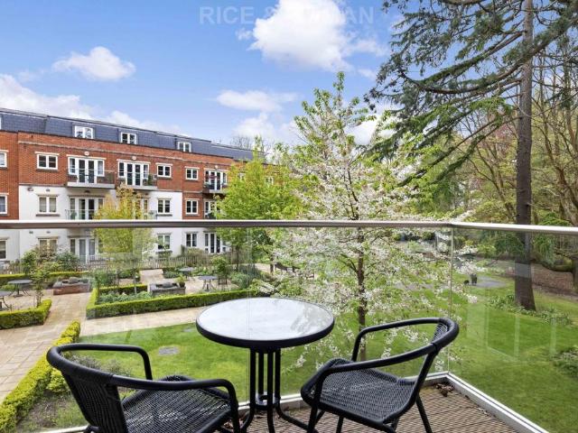 House for sale in Sunninghill and Ascot, Sunningdale