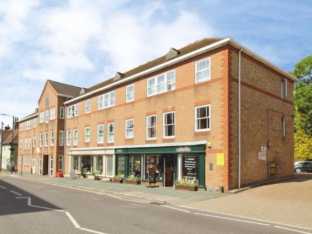 House for sale in Chipping Hill, Essex