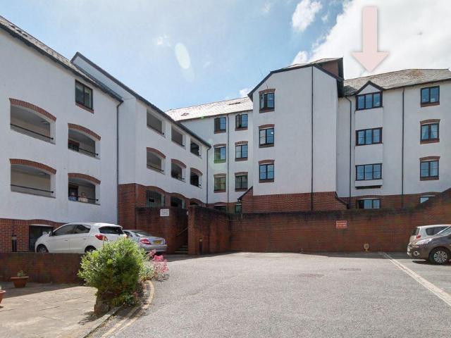 House for sale in Watergate, Devon