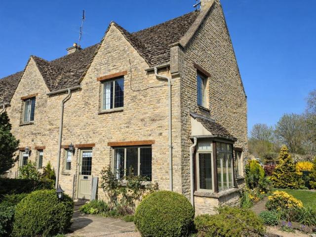 House for sale in Black Bourton, Oxfordshire