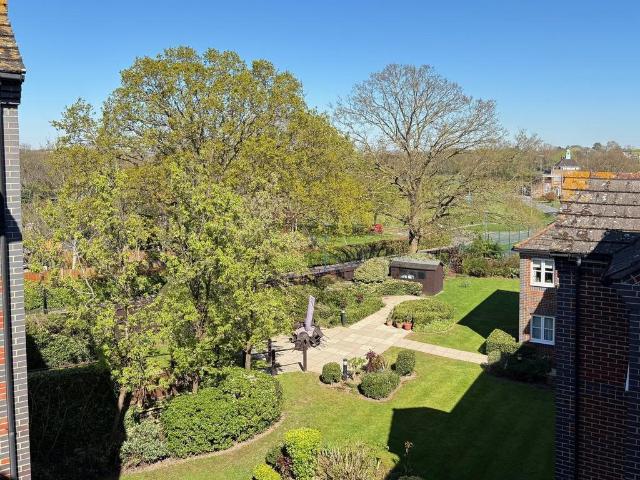 House for sale in London Borough of Lewisham, Greater London