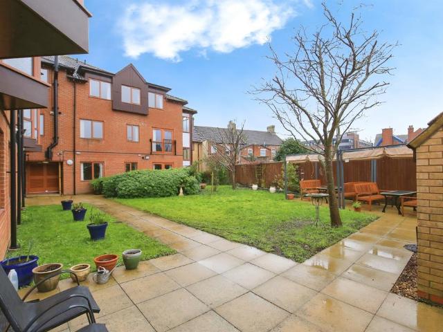 House for sale in Eastgate, Peterborough