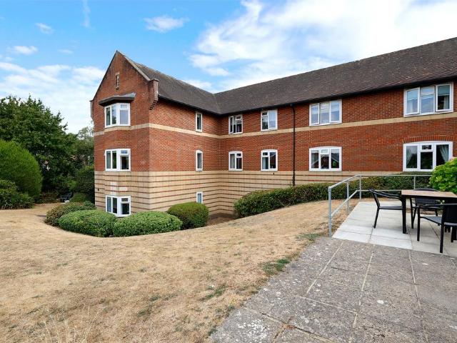 House for sale in Rose Hill, Pachesham Park