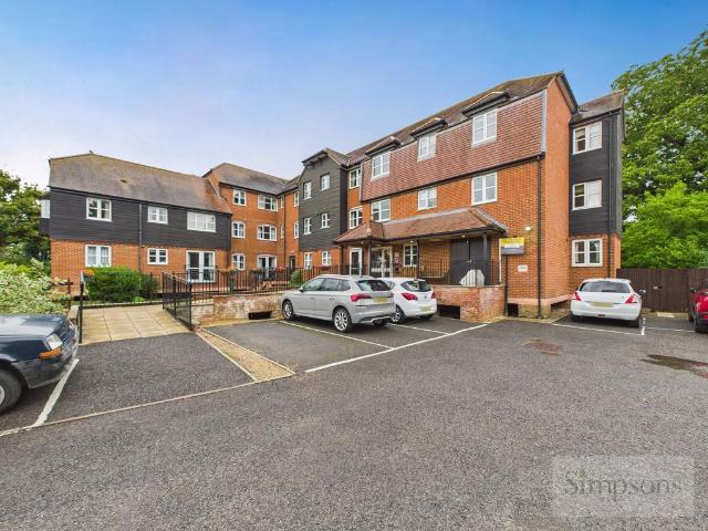 Flat for sale in Caldecott, Dromore