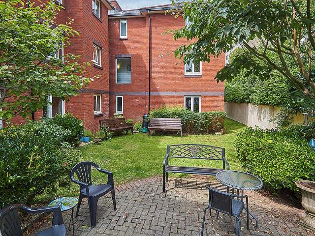 House for sale in St Thomas, Exeter