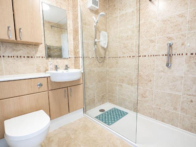 House for sale in Felpham, Clapham
