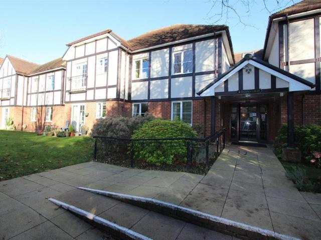 House for sale in Nork, Red Hill