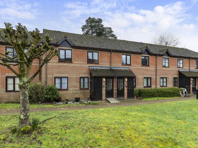 House for sale in Crowthorne