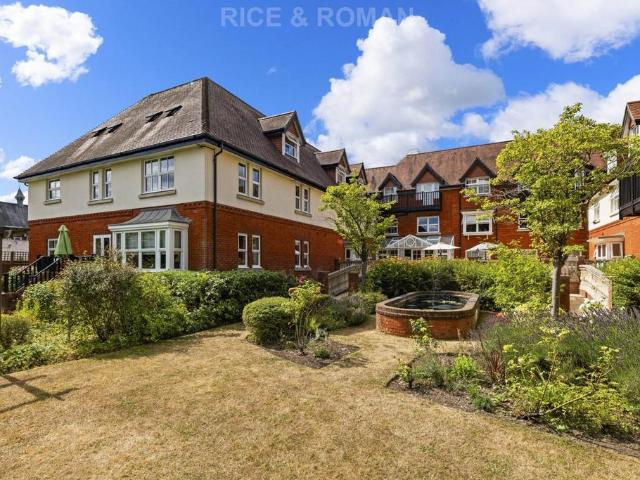 House for sale in Sunningdale