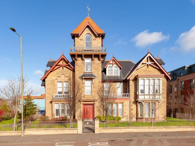 House for sale in Barnton, Scotland