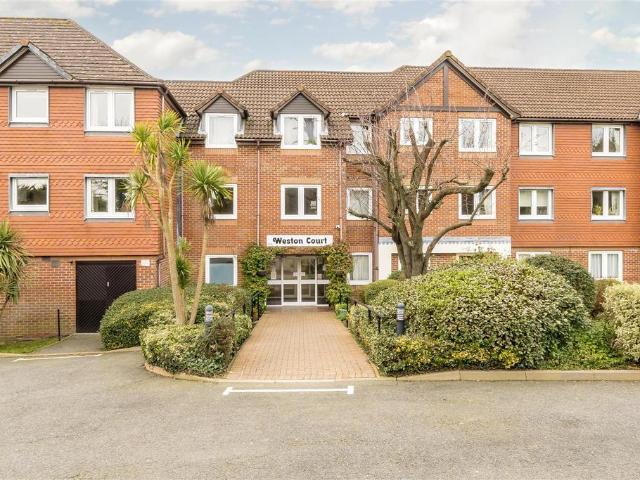 House for sale in Whetstone, Oakleigh Park