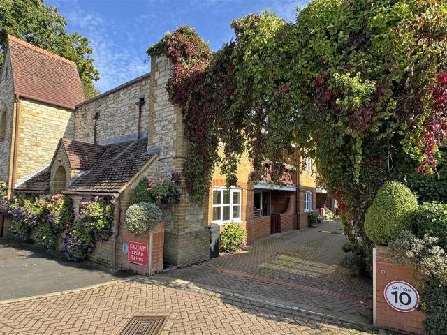 House for sale in Catteshall, Fole