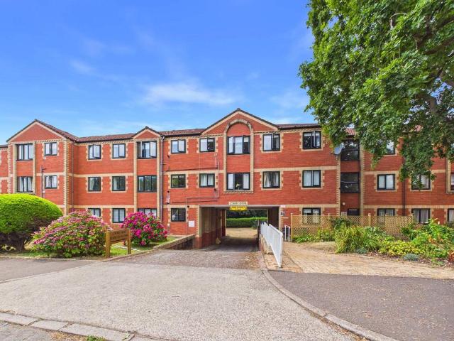 House for sale in Falcon Lodge, Wales