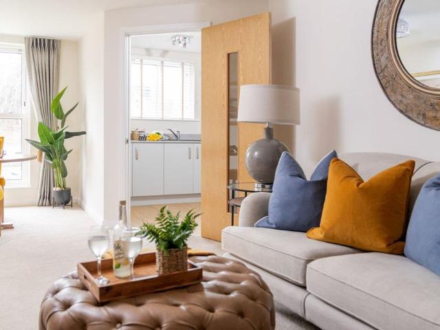 House for sale in Charlesworth, East Midlands