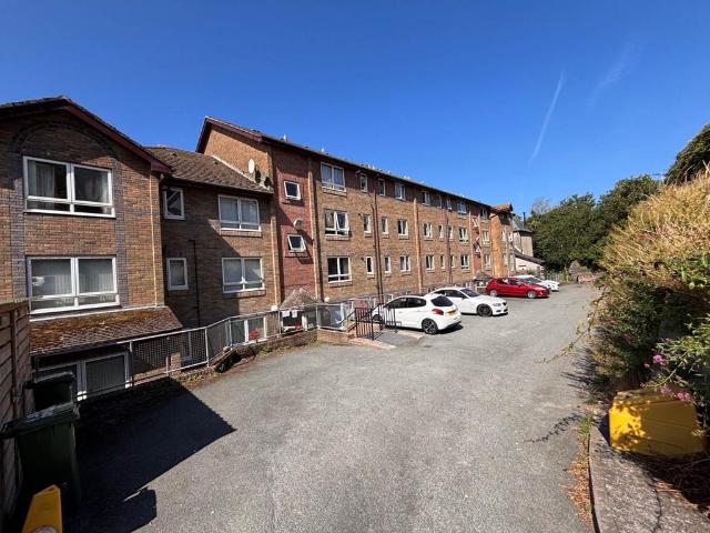 House for sale in Waun Fawr, Wales