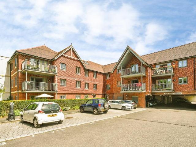 House for sale in Marlborough, Easton Royal