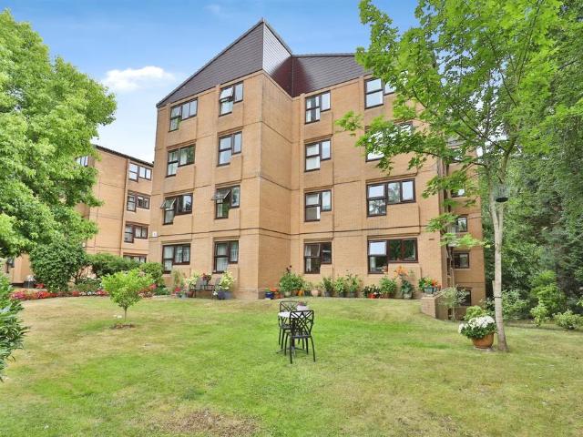 House for sale in Winton, Bournemouth