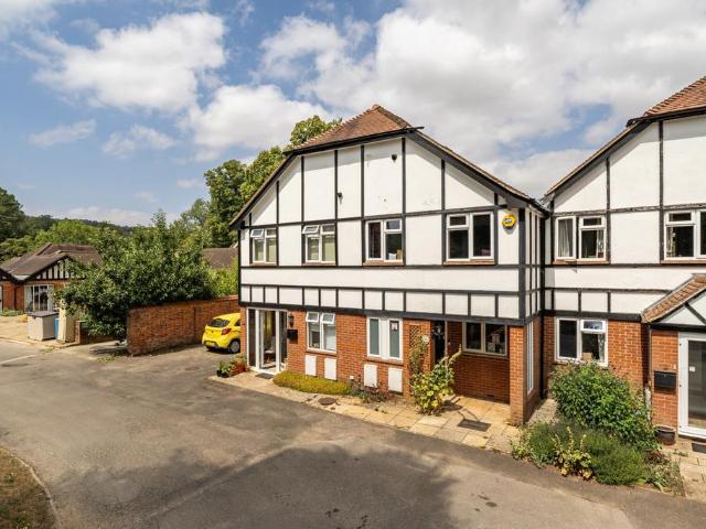 House for sale in Berrick Salome, Oxfordshire
