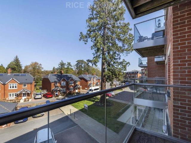 House for sale in Sunninghill and Ascot, Sunningdale