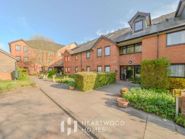 House for sale in St Albans, Five Acres