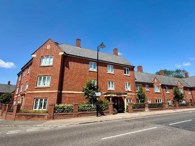 House for sale in Olney