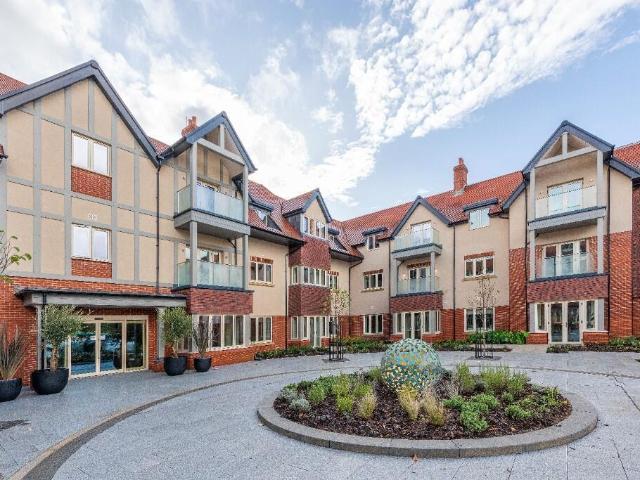 House for sale in Caddington, Bedfordshire