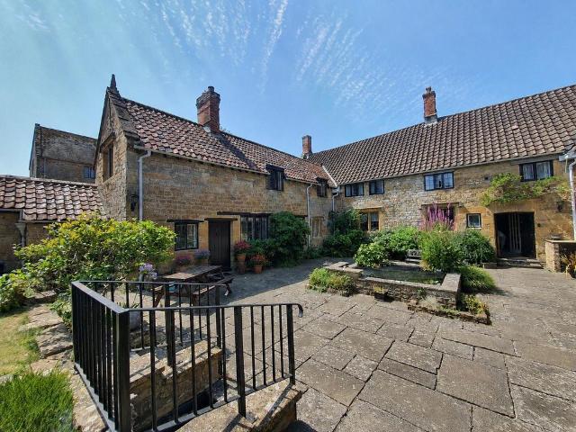 House for sale in South Petherton, Somerset