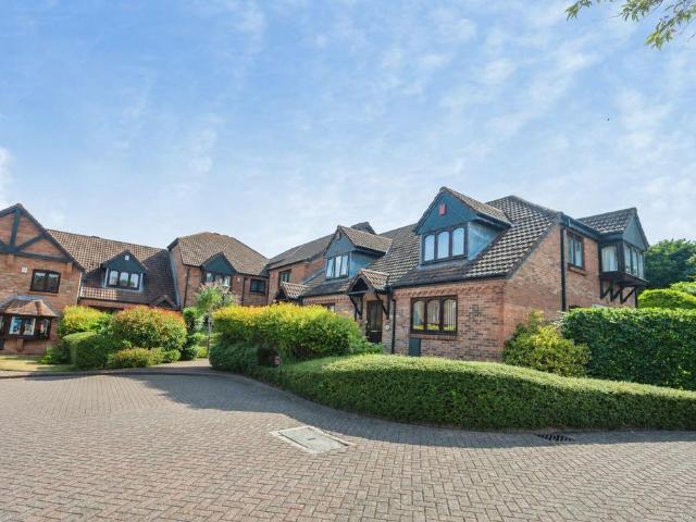 House for sale in Bromsgrove, Worcestershire