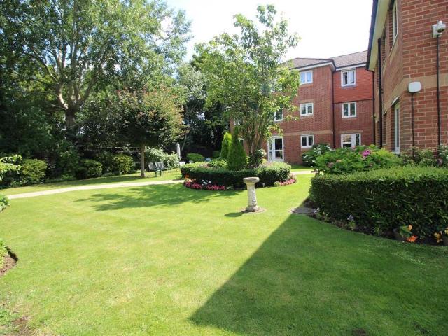 House for sale in Potters Bar, Hertfordshire