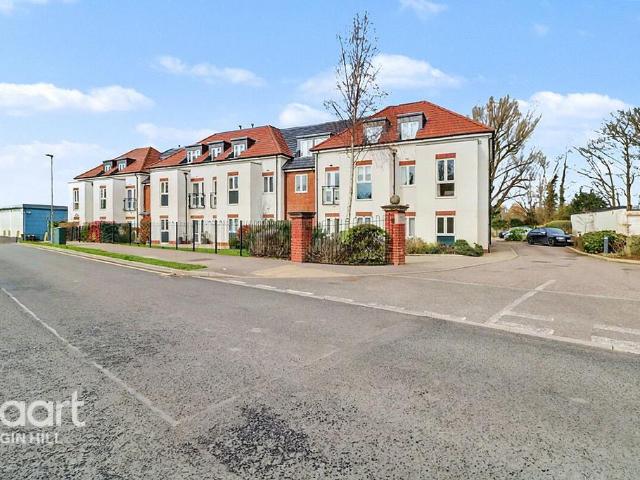 House for sale in Aperfield, Greater London