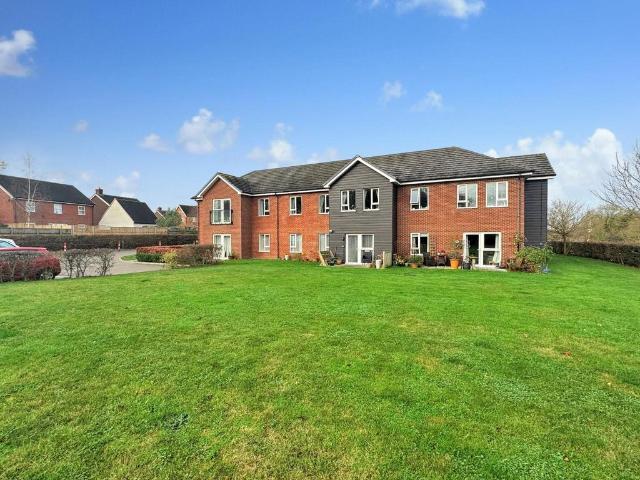 House for sale in Stonestreet Green, Ashford