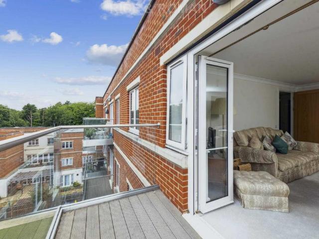 House for sale in Sunninghill and Ascot, Sunningdale