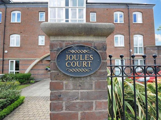 House for sale in Stone, Baswich