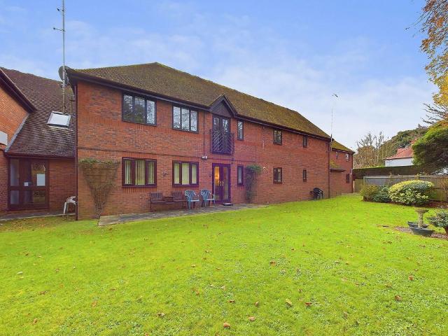House for sale in Worthing, West Sussex